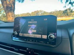 2023 Mitsubishi
Outlander ES