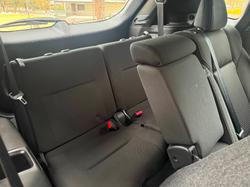 2023 Mitsubishi
                Outlander ES