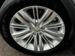 2023 Mitsubishi
                Outlander ES