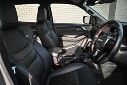 2024 Isuzu
D-MAX X-TERRAIN