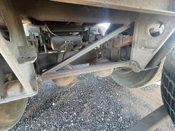 Unknown Tri Axle Flat Bed Trailer