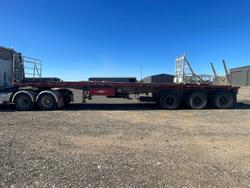 Unknown Tri Axle Flat Bed Trailer