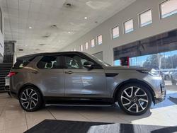 2017 Land Rover
Discovery SD4 S