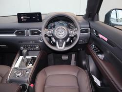 2025 Mazda
CX-5 G25 Akera
