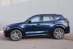 2025 Mazda
CX-5 G25 Akera
