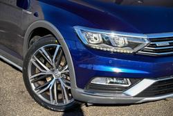 2017 Volkswagen
Passat Alltrack Wolfsburg Edition