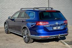2017 Volkswagen
Passat Alltrack Wolfsburg Edition