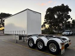 2025 Maxitrans St3 Lead A 12 Pallet Sd Curtain Sider