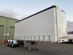 2025 Maxitrans St3 Lead A 12 Pallet Sd Curtain Sider