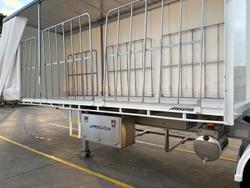2025 Maxitrans St3 Lead A 12 Pallet Sd Curtain Sider