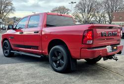 2022 RAM 1500 Express DS MY22 4X4 Dual Range Flame Red