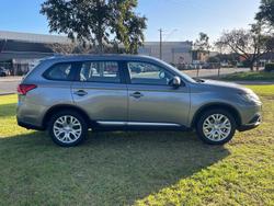 2021 Mitsubishi Outlander ES ZL MY21 AWD Titanium