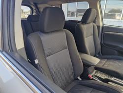 2017 Mitsubishi
                Outlander ES
