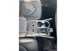 2024 Toyota
                Kluger Grande