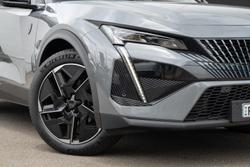 2025 Peugeot 408 GT Premium Hybrid