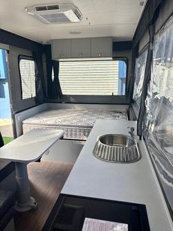 2022 Goldstream Crown St Platinum