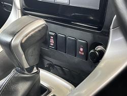 2016 Mitsubishi
                Pajero Sport Exceed
