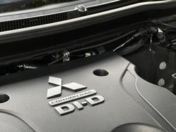 2016 Mitsubishi
                Pajero Sport Exceed