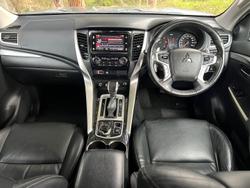 2016 Mitsubishi
                Pajero Sport Exceed