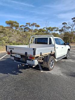 2021 Mitsubishi
Triton GLS