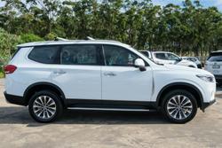 2018 LDV
D90 Deluxe