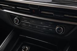 2018 LDV
D90 Deluxe