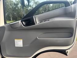 2017 Hino 300 617 WHITE