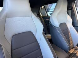 2025 Volkswagen Golf 110TSI R-Line