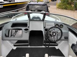 2025 QUINTREX 500 Fishabout Pro