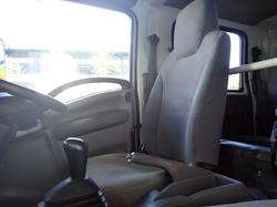 2017 ISUZU NPS 75/45-155 WHITE