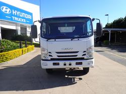 2017 ISUZU NPS 75/45-155 WHITE