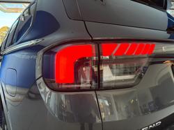 2024 Ford
                Everest Trend