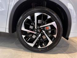 2024 Mitsubishi Outlander PHEV Exceed