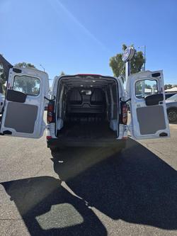 2023 Ford
                Transit Custom Trend 320L