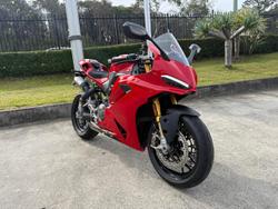 Ducati Panigale V2 S