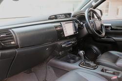 2019 Toyota
Hilux Rogue