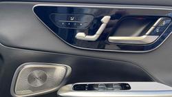 2025 Mercedes-Benz
GLC-Class GLC300