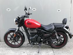 2022 Royal Enfield
Meteor 350 Fireball