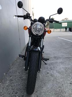 2022 Royal Enfield
Meteor 350 Fireball