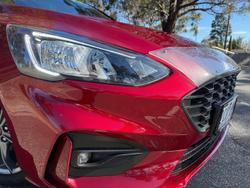 2020 Ford
Focus ST-Line