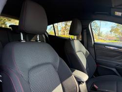2020 Ford
Focus ST-Line