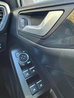 2020 Ford
Focus ST-Line