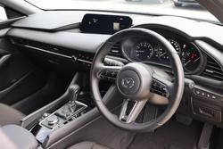2025 Mazda
3 G20 Pure