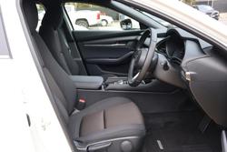 2025 Mazda
3 G20 Pure