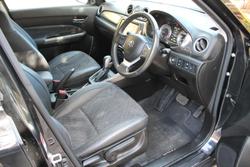 2022 Suzuki
                Vitara Turbo