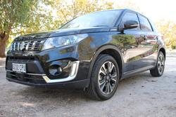 2022 Suzuki
                Vitara Turbo