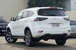 2023 Isuzu
                MU-X LS-T