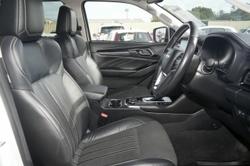 2023 Isuzu
                MU-X LS-T
