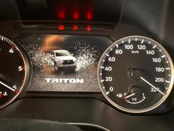 2025 Mitsubishi
Triton GLX+