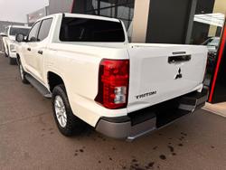 2025 Mitsubishi
Triton GLX+